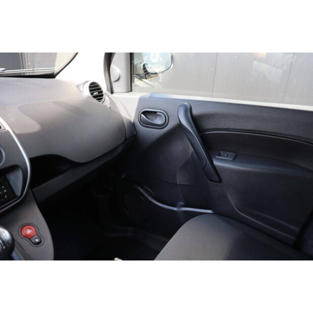 2020 رينو Kangoo-48861867