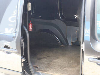 2020-renault-kangoo-1480154-48861873