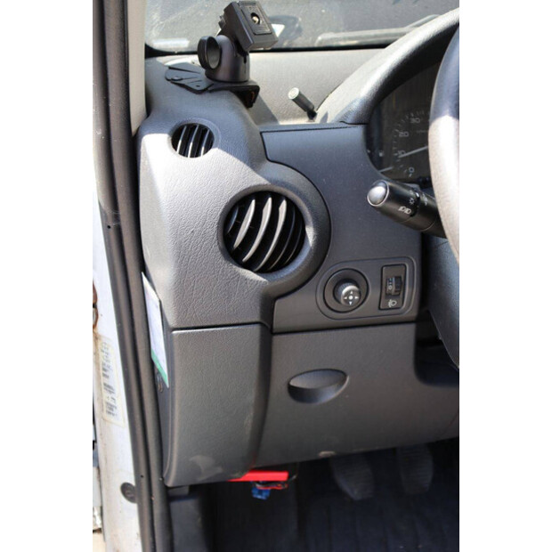 2006 سيتروين BERLINGO-48861904