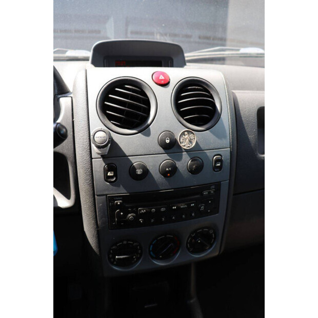 2006 سيتروين BERLINGO-48861910