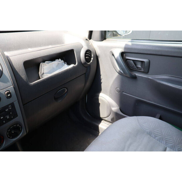 2006 سيتروين BERLINGO-48861913
