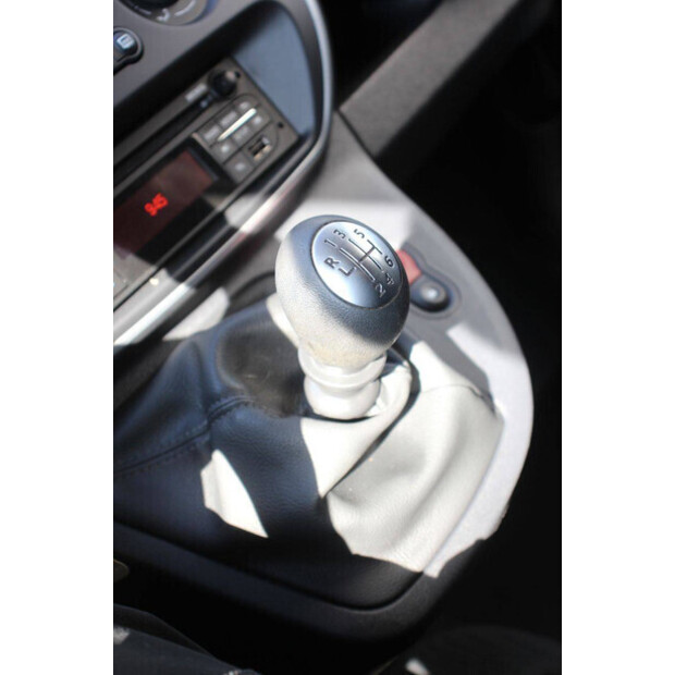 2020 رينو Kangoo-48862054