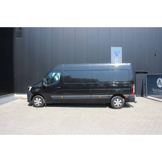 Renault Master Crossover-48862109
