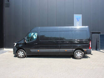 renault-master-crossover-48862109