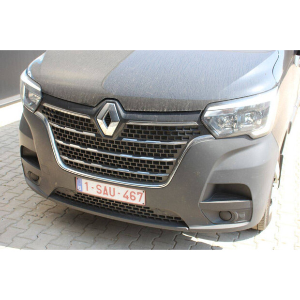 Renault Master Crossover-48862116