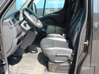 renault-master-crossover-48862141