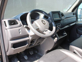 renault-master-crossover-48862144