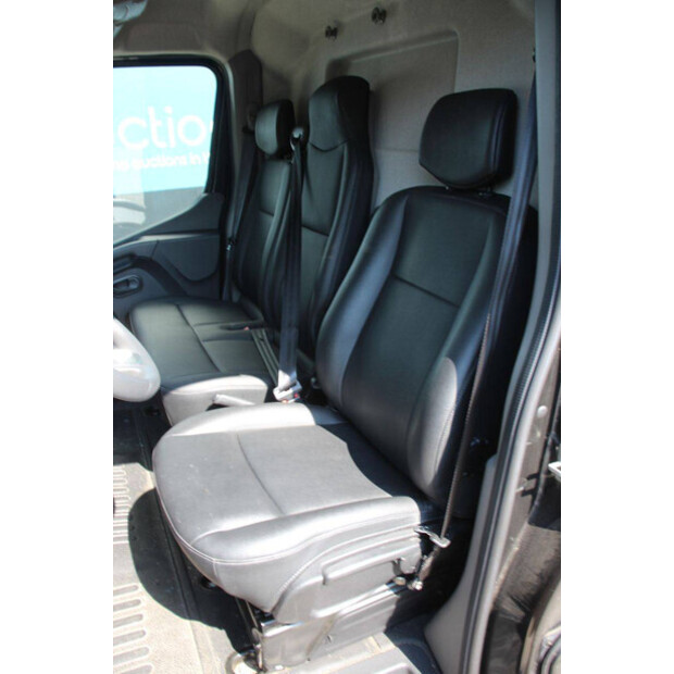 Renault Master Crossover-48862147