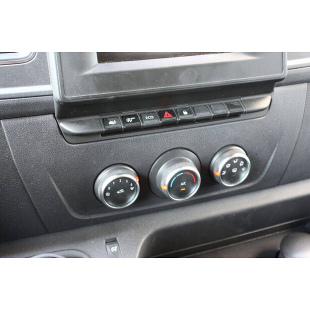 Renault Master Crossover-48862153