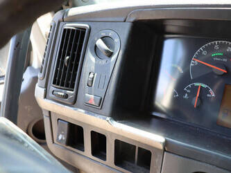 2002-volvo-fm9-1480171-48862569