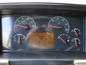 2002-volvo-fm9-1480171-48862570