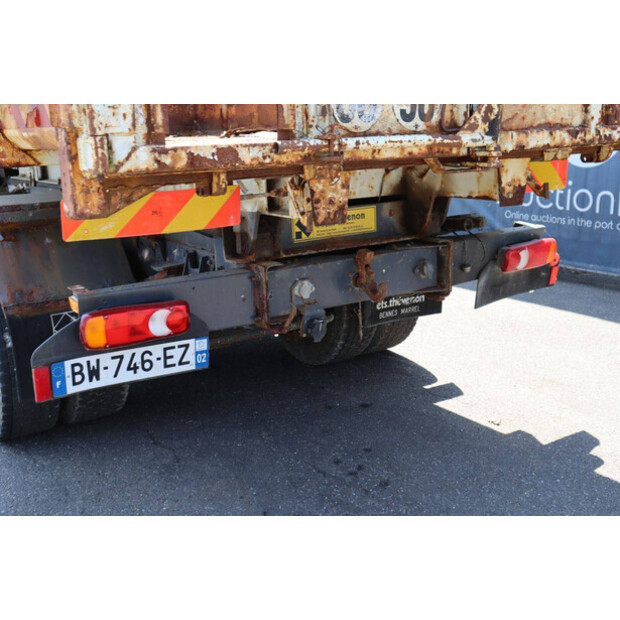 2001 Renault Midlum 180-48862979