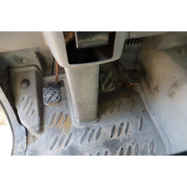 2001 Renault Midlum 180-48862993