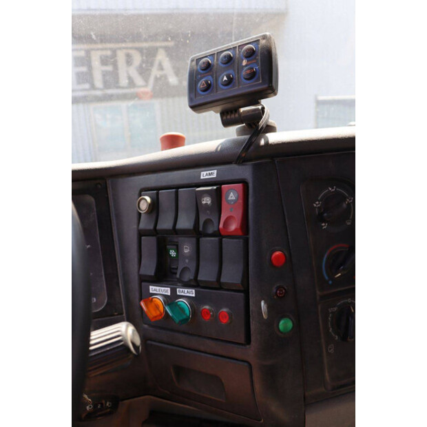 2001 Renault Midlum 180-48862998