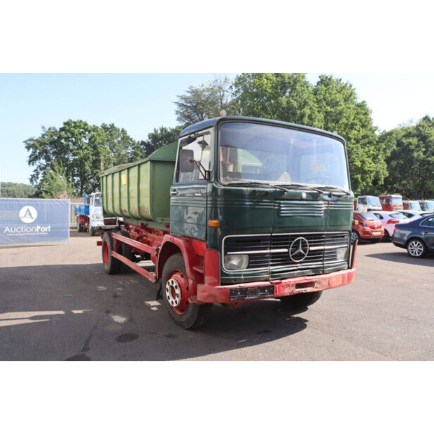 2010 Mercedes-Benz 1319-48863096