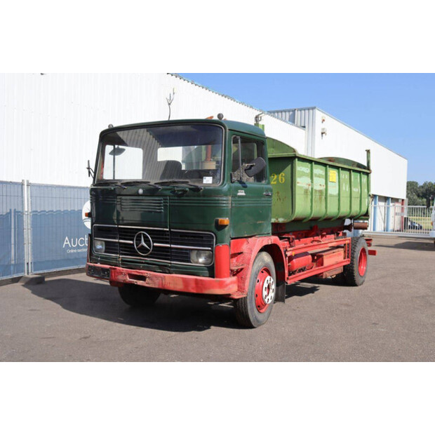2010 Mercedes-Benz 1319-48863098