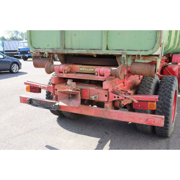 2010 Mercedes-Benz 1319-48863108