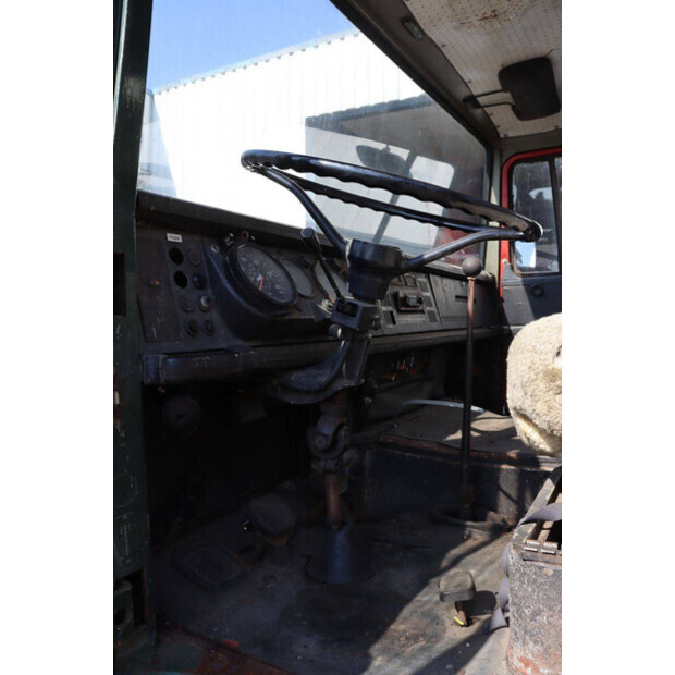 2010 Mercedes-Benz 1319-48863117