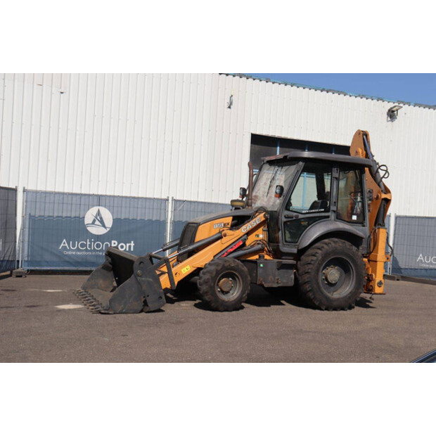 2018 CASE 851EX-48863130