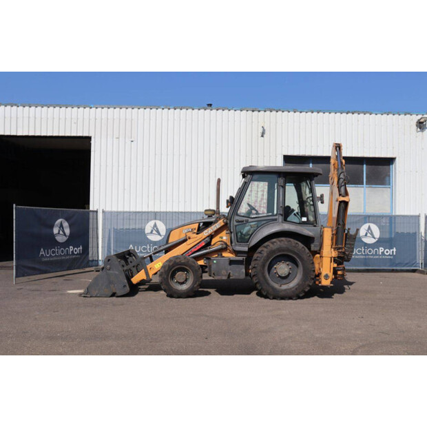 2018 CASE 851EX-48863131