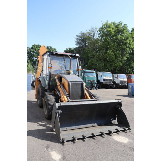 2018 CASE 851EX-48863135
