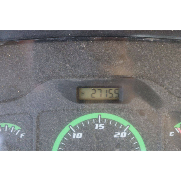 2018 نيو هولاند B80B-SS-48863303