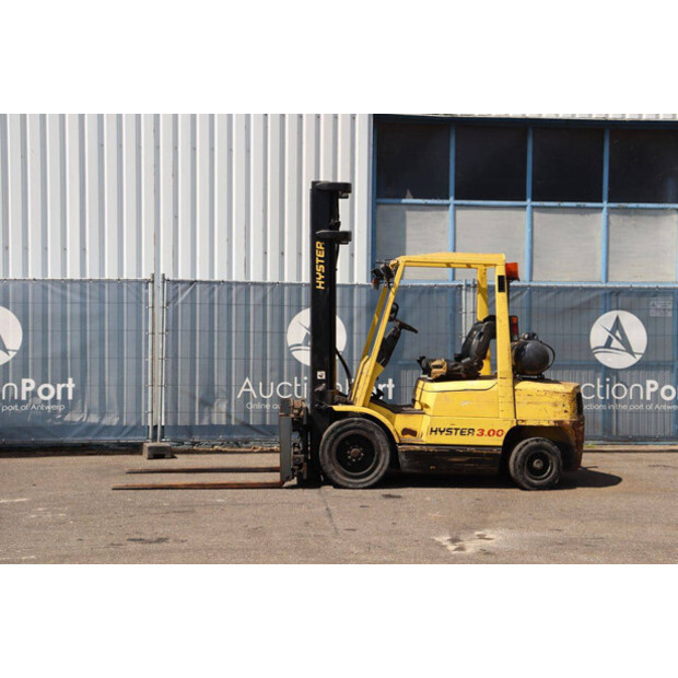 2001 Hyster H3.00XM-48863368