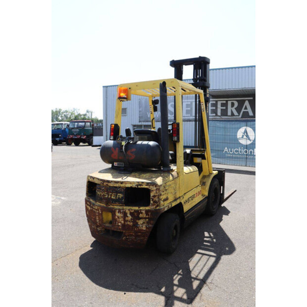 2001 Hyster H3.00XM-48863372