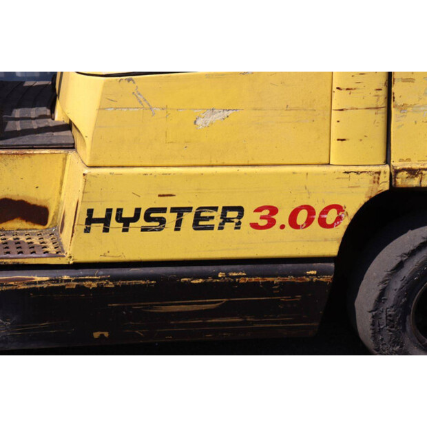 2001 Hyster H3.00XM-48863382