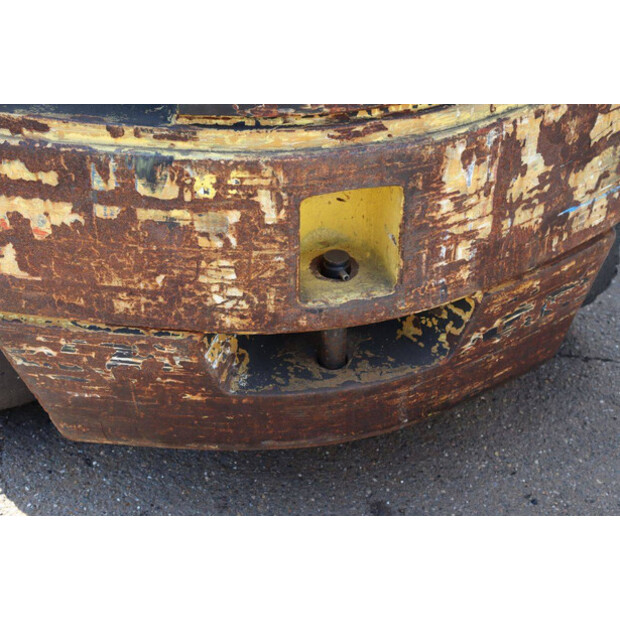 2001 Hyster H3.00XM-48863384