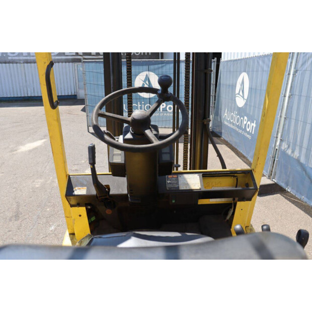 2001 Hyster H3.00XM-48863387