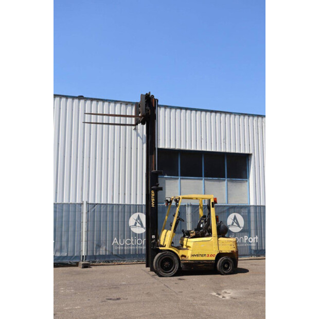 2001 Hyster H3.00XM-48863401