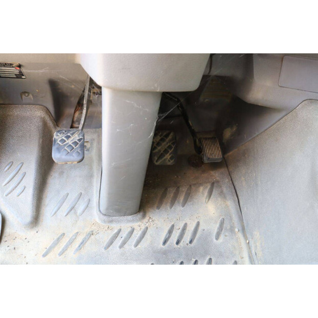 2003 Renault 370 DCI-48863428