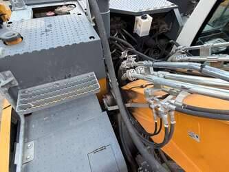 liebherr-r926-nlc-48864019