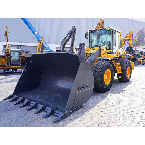 2012 فولفو L90G-48864024