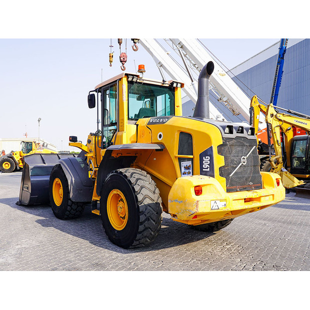 2012 فولفو L90G-48864026