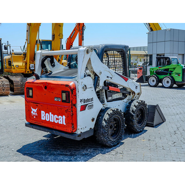 2017 BOBCAT S570-48864032