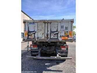 2012-renault-premium-1478391-48864137