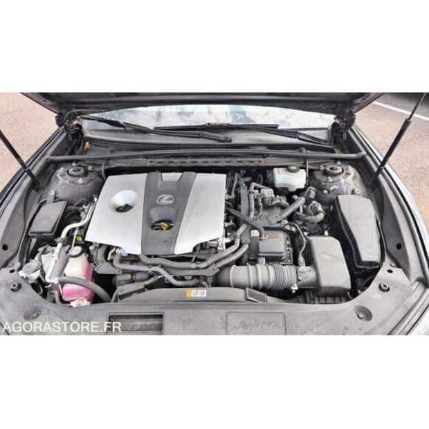 2021 LEXUS ES300H-48864208