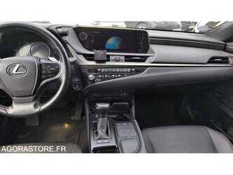 2021-lexus-es300h-48864214