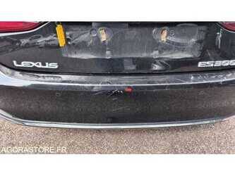 2021-lexus-es300h-48864218