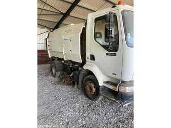 2001-renault-1479951-48864490