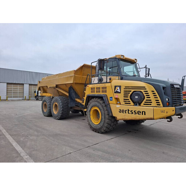 2015 Komatsu HM300-3-48867049