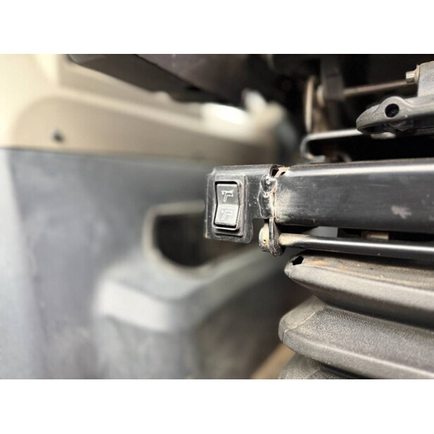 2016 Caterpillar 963K-48868497