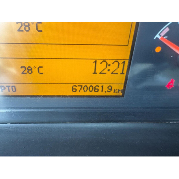 2005 Volvo FM-48873974