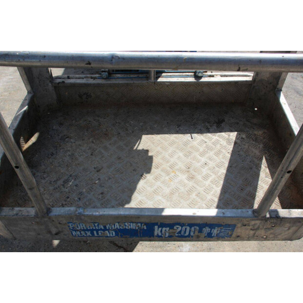 2014 EasyLift R160-48874819