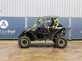 2015-bombardier-can-am-48875282
