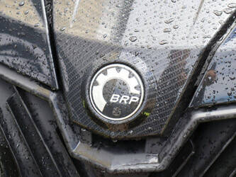 2015-bombardier-can-am-48875292