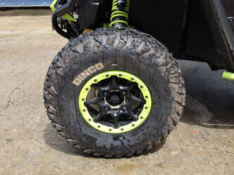 2015-bombardier-can-am-48875295