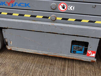 2014-skyjack-sj3226-1480509-48875657
